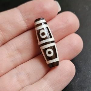 Бусина ДЗИ Четыре глаза, размер 10х30 мм.